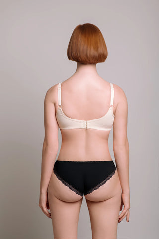 Shop WOMEN'S STYLISH BRA AND PANTY SET online at KAAY